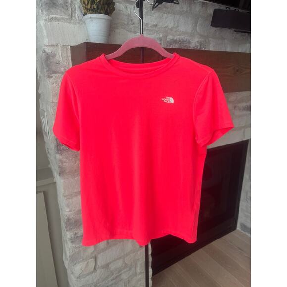 The North Face Women's Radiant Poppy Adventure Tee Size S - Picture 2 of 5